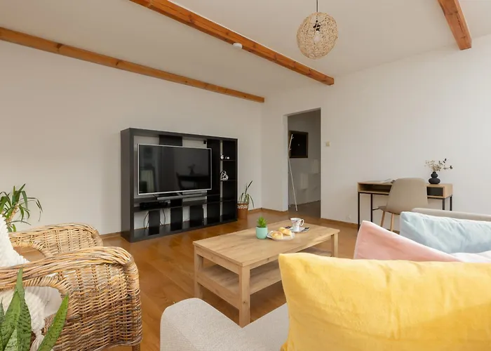 Bright Boguslawskiego Perfect For Remote Work By Renters Daire Varşova